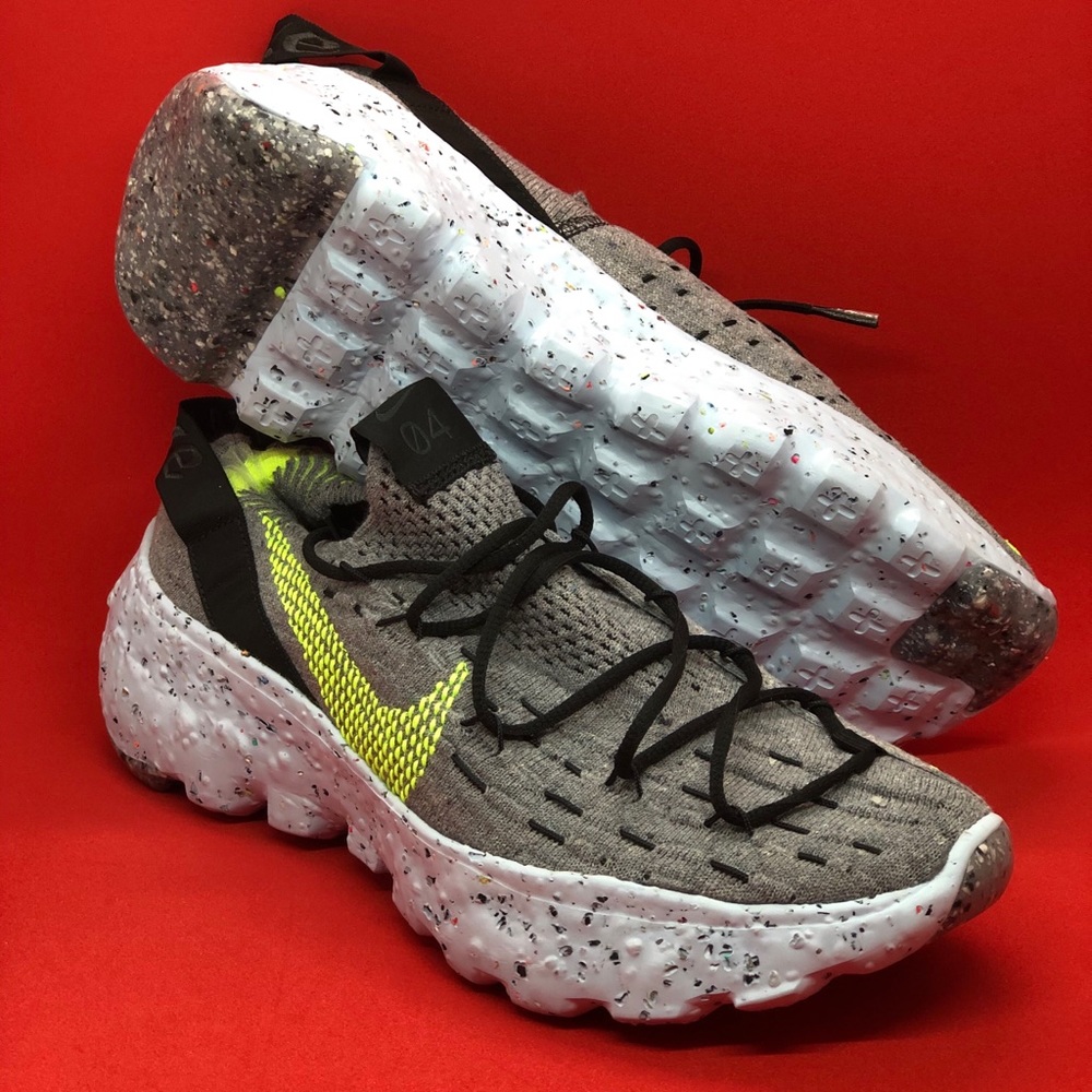 🚫 SOLD 🚫 NIKE Space Hippie 04 GREY VOLT - Picture 1 of 12